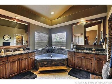 Master Bath/Spa.