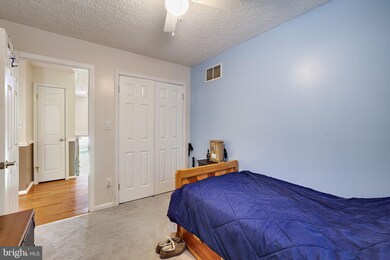 7105 Avesbury Ln, Glen Burnie, MD 21061 - photo 5