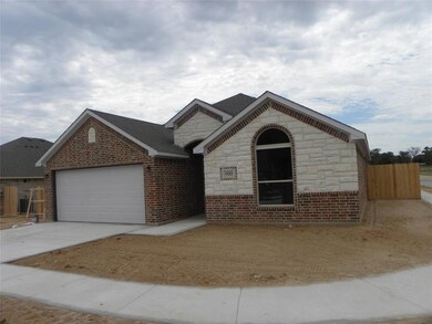 908 Sam St, Springtown, TX 76082 - photo 2