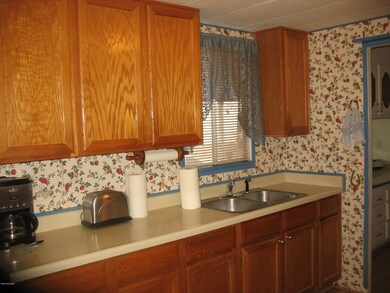 5502 Circle Z Kitchen (1)