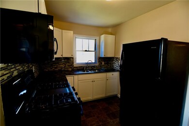 960 Diamond Hill Rd, Woonsocket, RI 02895 - photo 5