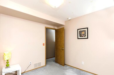 3754 Sycamore Loop Anchorage-large-002-B