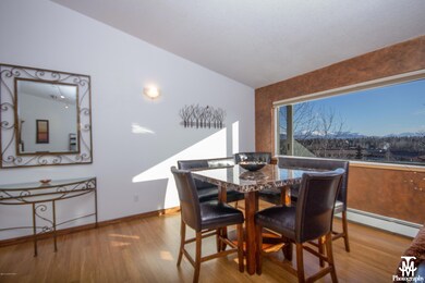 03. Dining Area.jpg