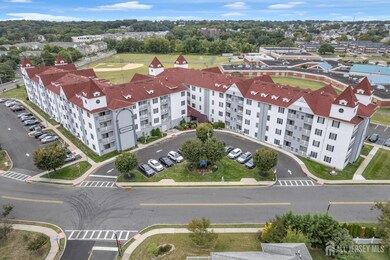 Shore Gate Village Grand Condominium unit 427, South Amboy, NJ 08879 - photo 4
