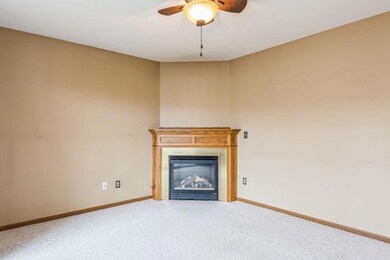 3509 E Ave NW unit A, Cedar Rapids, IA 52405 - photo 6