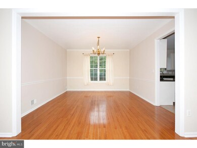7 Mckinley Ct, East Windsor, NJ 08520 - photo 4