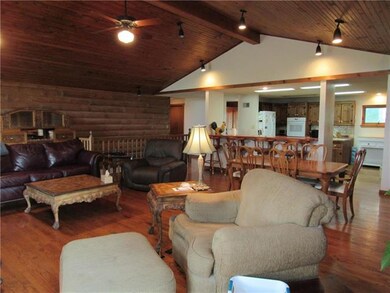 Great room (4)