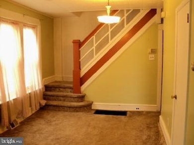 2303 Hoffer Ave, Reading, PA 19605 - photo 5