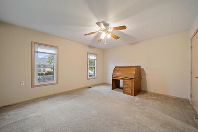 5801 Thada Ln, Columbus, OH 43229 - photo 7