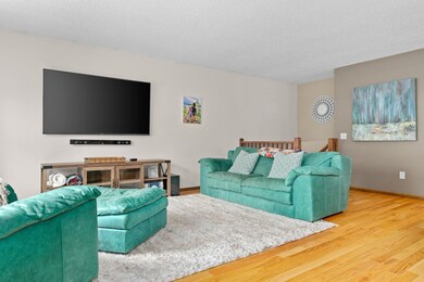 5568 Winsome Way, Fitchburg, WI 53575 - photo 7