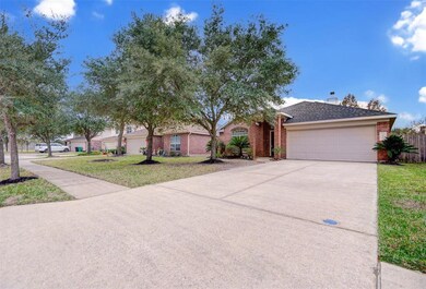 31715 Royal Woods Ct, Conroe, TX 77385 - photo 2