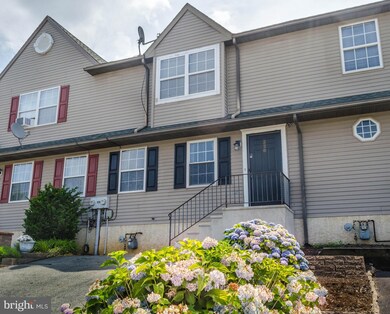 226 Quaking Aspen Ln, Marietta, PA 17547 - photo 3