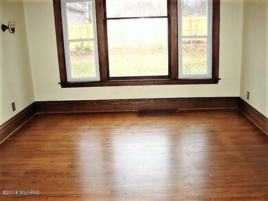 138 W Mansion St, Marshall, MI 49068 - photo 6