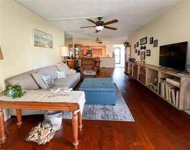 10350 Imperial Point Dr W unit 4, Largo, FL 33774 - photo 4