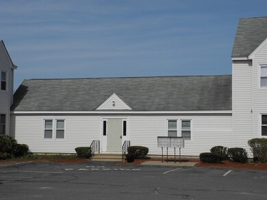 60 Florry Dr unit 16, Dracut, MA 01826 - photo 2