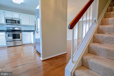 13989 Gunners Place, Centreville, VA 20121 - photo 5