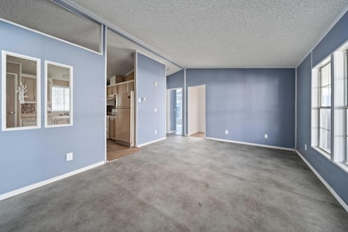45111 25th St E -5