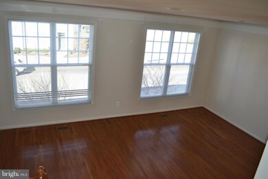 9181 Ribbon Falls Loop, Bristow, VA 20136 - photo 5