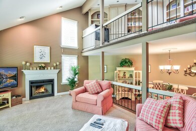 005_Living Room