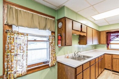 3932 8th St, Des Moines, IA 50313 - photo 5