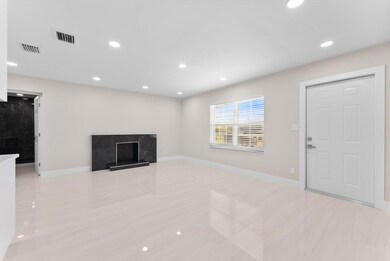 2329 West Dr, West Palm Beach, FL 33409 - photo 4