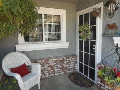 Entrance . Home features dual pane windows and sli