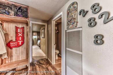 Bathrm_131 Birch Dr