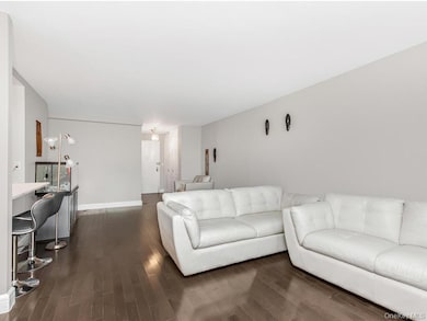 Westchester Towers unit 16A, Yonkers, NY 10710 - photo 2