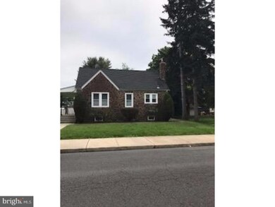 1122 Juniper St, Quakertown, PA 18951 - photo 2