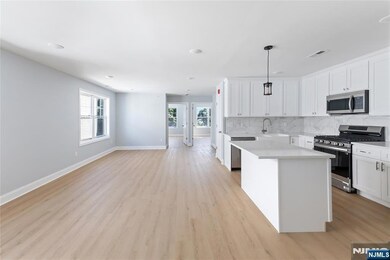 Open Concept w/ Natural Light