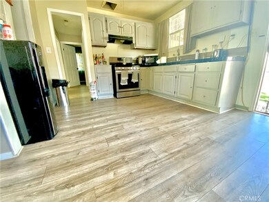 1547 E 121st St, Los Angeles, CA 90059 - photo 6