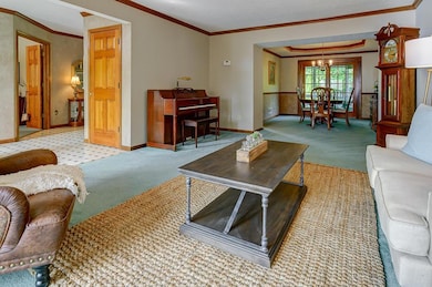 6494_Brookbend_livig room 3