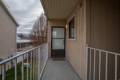 830 E 3990 S unit D, Salt Lake City, UT 84107 - photo 4