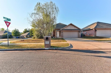 1628 Chambers St, Norman, OK 73071 - photo 3