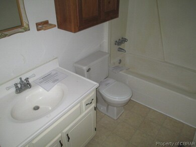 3282 Taylor Ave unit C, West Point, VA 23181 - photo 6
