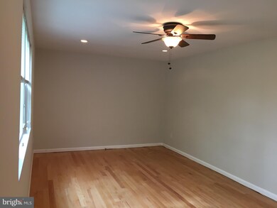2904 Peyton Randolph Dr unit 201, Falls Church, VA 22044 - photo 3