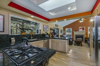 2326 NW Torsway St, Bend, OR 97701 - photo 3