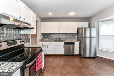 6033 Ticonderoga Ct, Burke, VA 22015 - photo 3