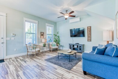 427 Dolphin Dr Santa Rosa-008-026-3246-M