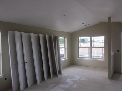 8383 Kyra Ln, White City, OR 97503 - photo 4