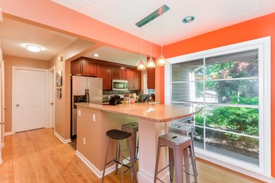 010-Kitchen-5995068-large