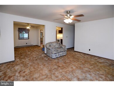 233 Majestic Dr, Saylorsburg, PA 18353 - photo 4