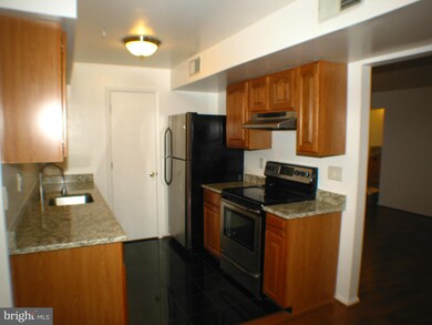 14903 Mckisson Ct unit D, Silver Spring, MD 20906 - photo 3