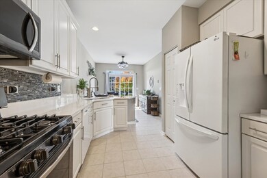 208 Belle Vue Ct unit A, Sugar Grove, IL 60554 - photo 5