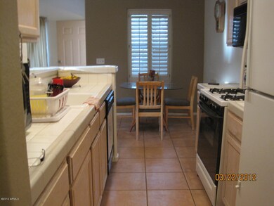 1027 W Julie 063