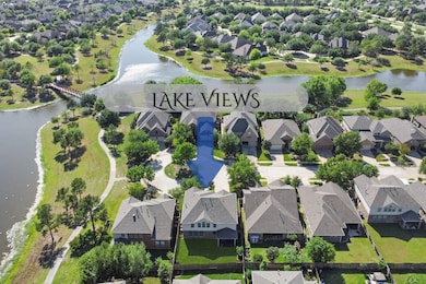 Cul-de-sac with lake views