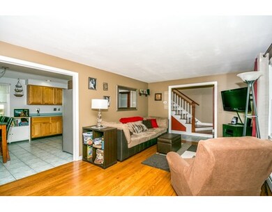 75 Hovey Rd, Londonderry, NH 03053 - photo 4