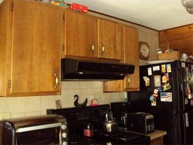 165 Southfield Dr, Brockton, MA 02302 - photo 5