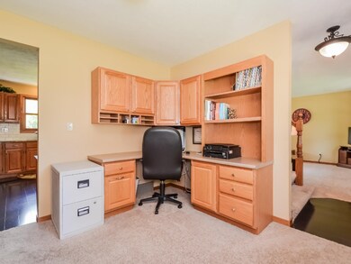 015-Office-1947537-medium4x3