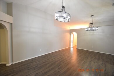 12923 Parkington Dr, Gibsonton, FL 33534 - photo 5